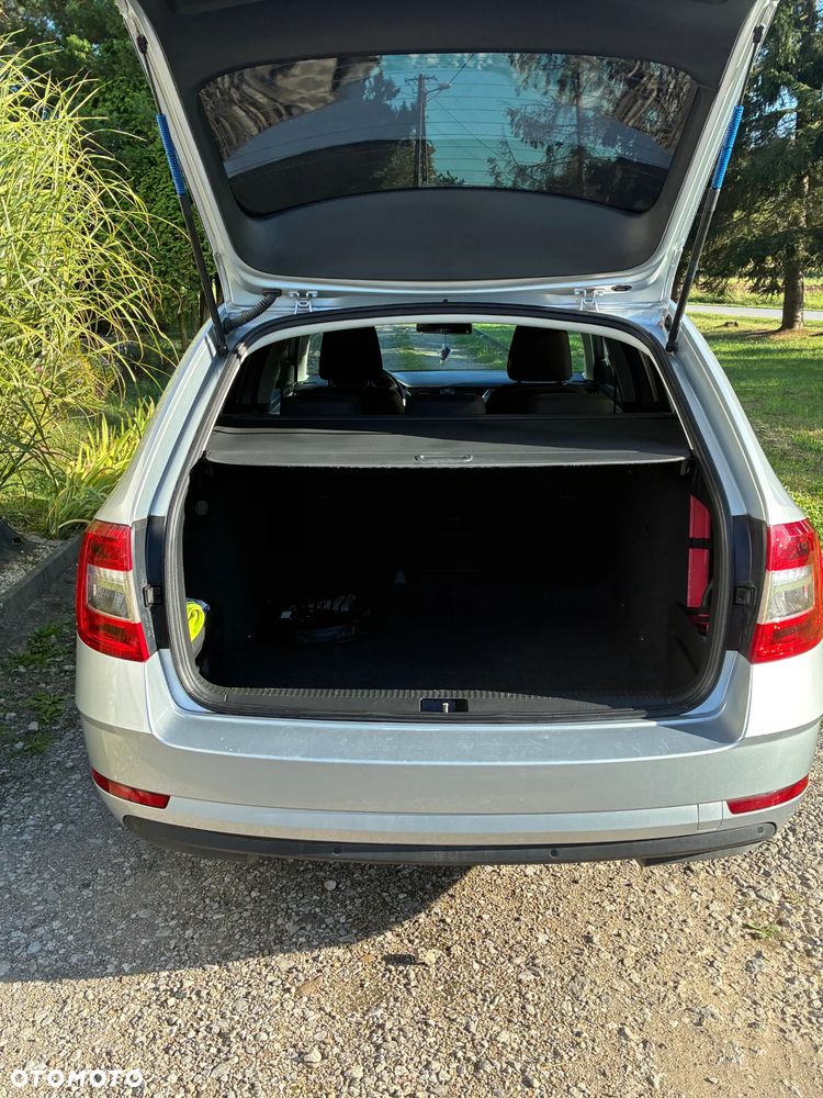 Skoda Octavia 2.0 TDI SCR Ambition - 9