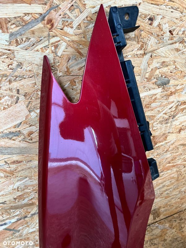 BŁOTNIK prawy RENAULT LAGUNA 3 III Kod lakieru: TENND - 2