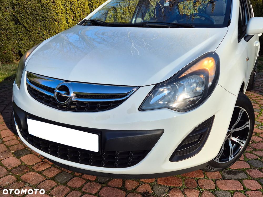 Opel Corsa 1.2 16V Edition / Active - 1