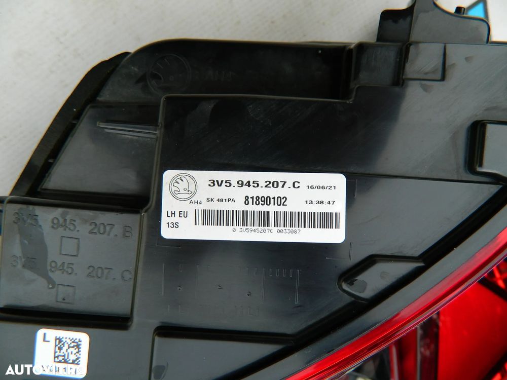 Stop Led stanga spate Skoda Superb 3 Facelift 2020-2022 cod 3V5945207C - 6
