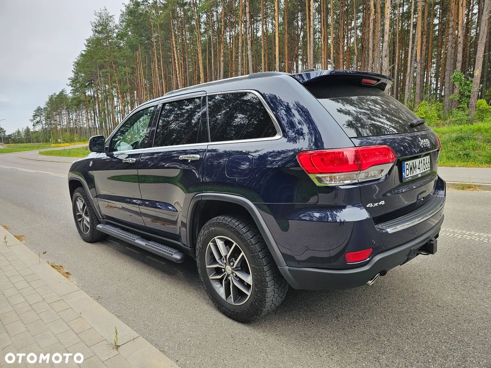 Jeep Grand Cherokee 5.7 V8 HEMI Overland Summit - 3