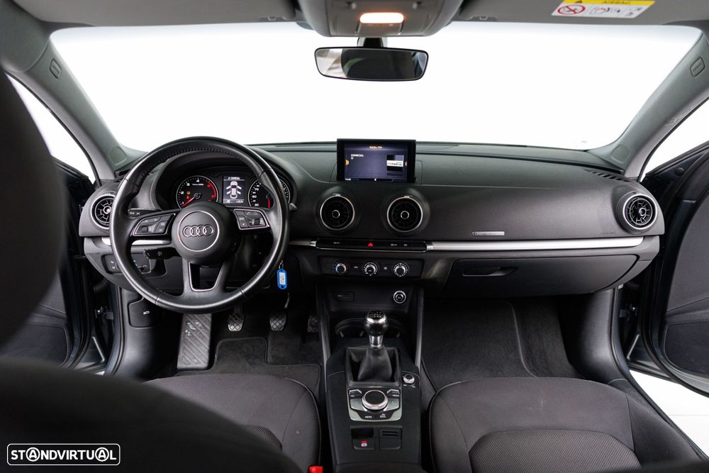 Audi A3 Limousine 30 TDI - 8