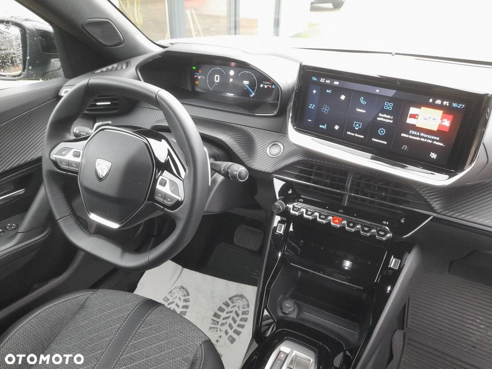 Peugeot 2008 1.2 PureTech Allure S&S EAT8 - 25