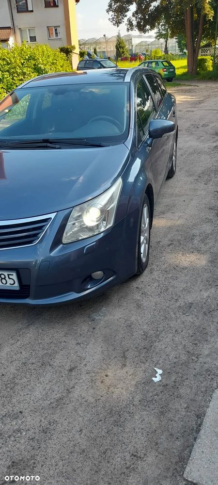 Toyota Avensis 2.2 D-4D Premium - 20