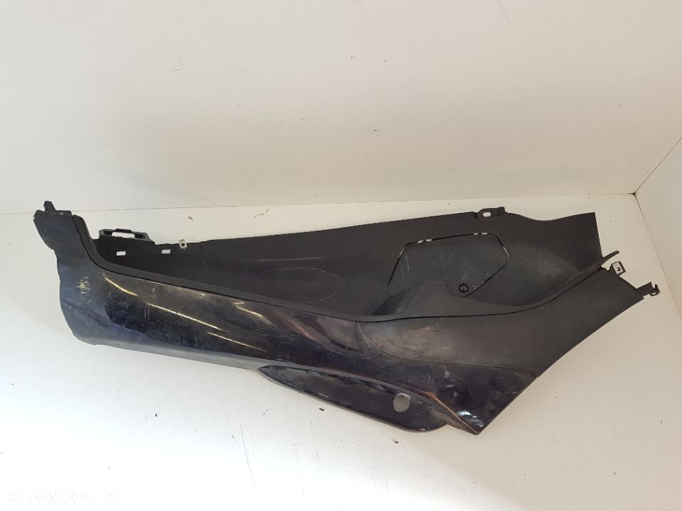 Piaggio MP3 09-14 Owiewka Płoza Podłoga Klapka 623069 - 1