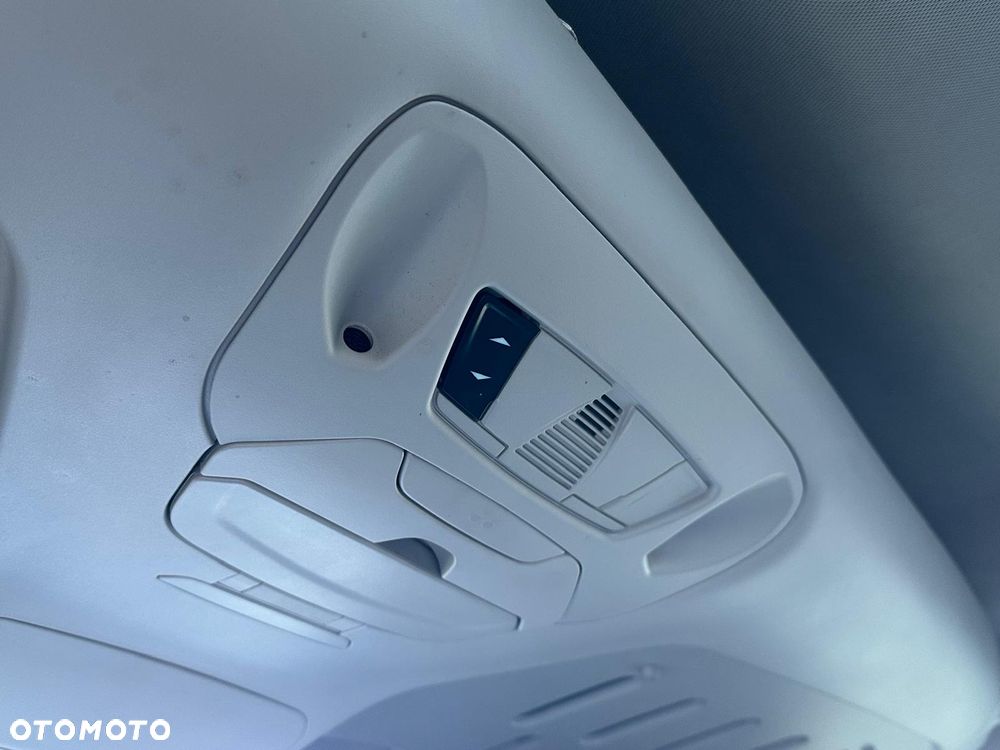 Ford Tourneo Connect Grand - 30