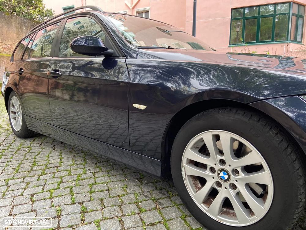 BMW 320 d - 30