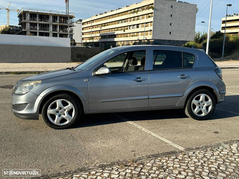 Opel Astra 1.3 CDTi Cosmo - 3
