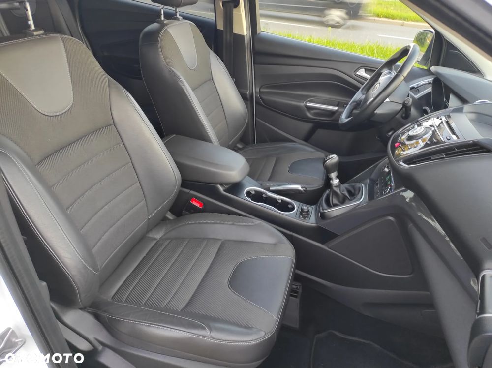Ford Kuga - 9