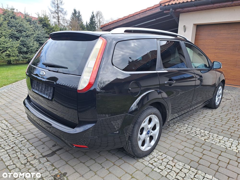 Ford Focus 1.6 16V Ambiente - 6