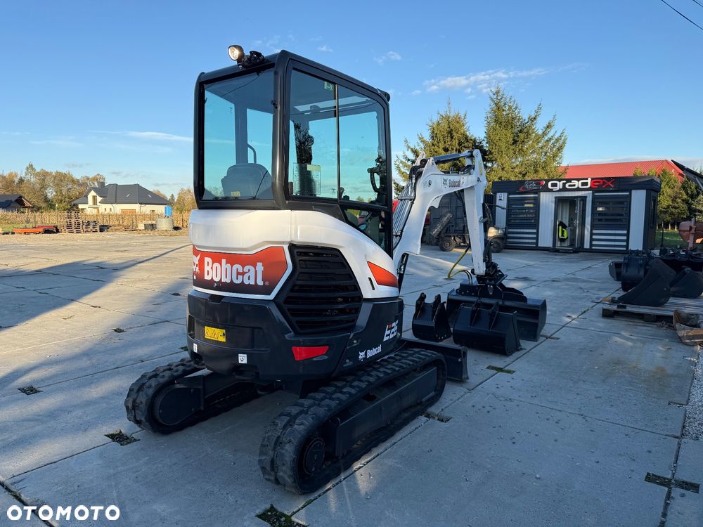 Bobcat E26 - 5