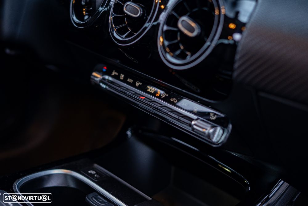 Mercedes-Benz A 250 Limousine - 24