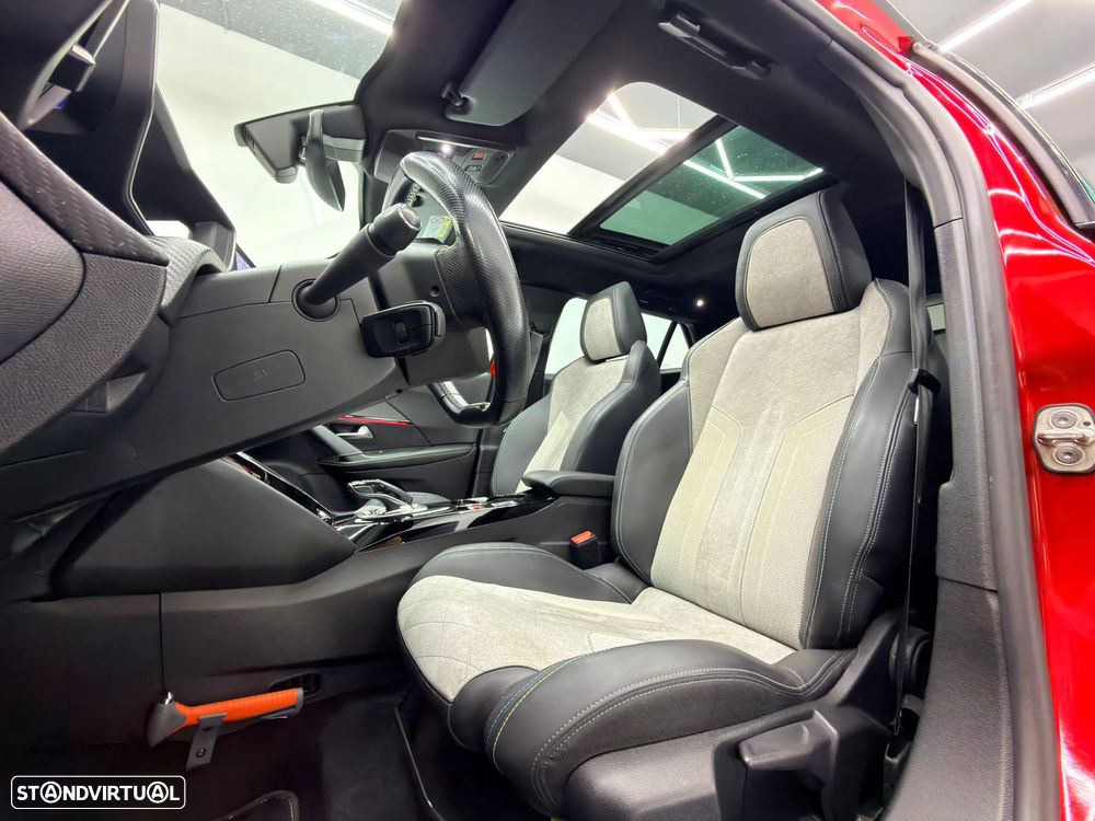 Peugeot e-2008 GT - 17