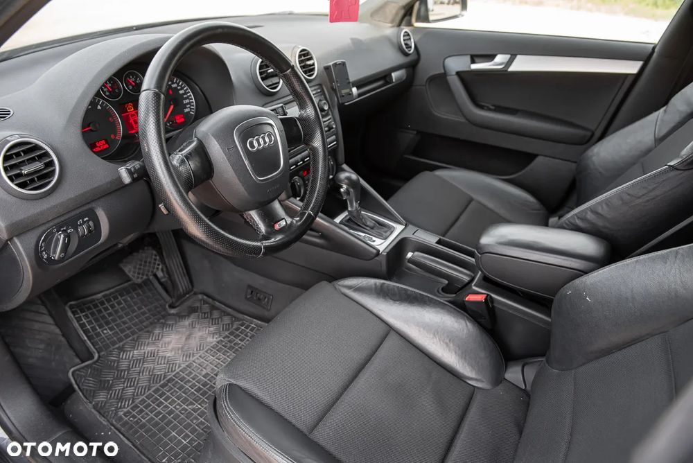 Audi A3 Sportback 2.0 TDI DPF S tronic S line Sportpaket - 15
