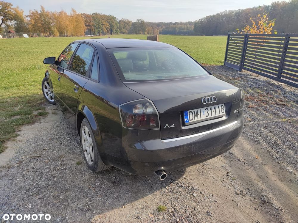 Audi A4 Limousine - 6