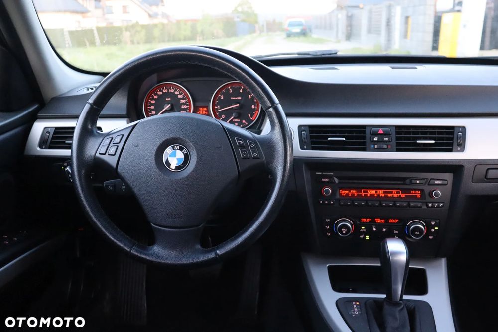 BMW Seria 3 - 11