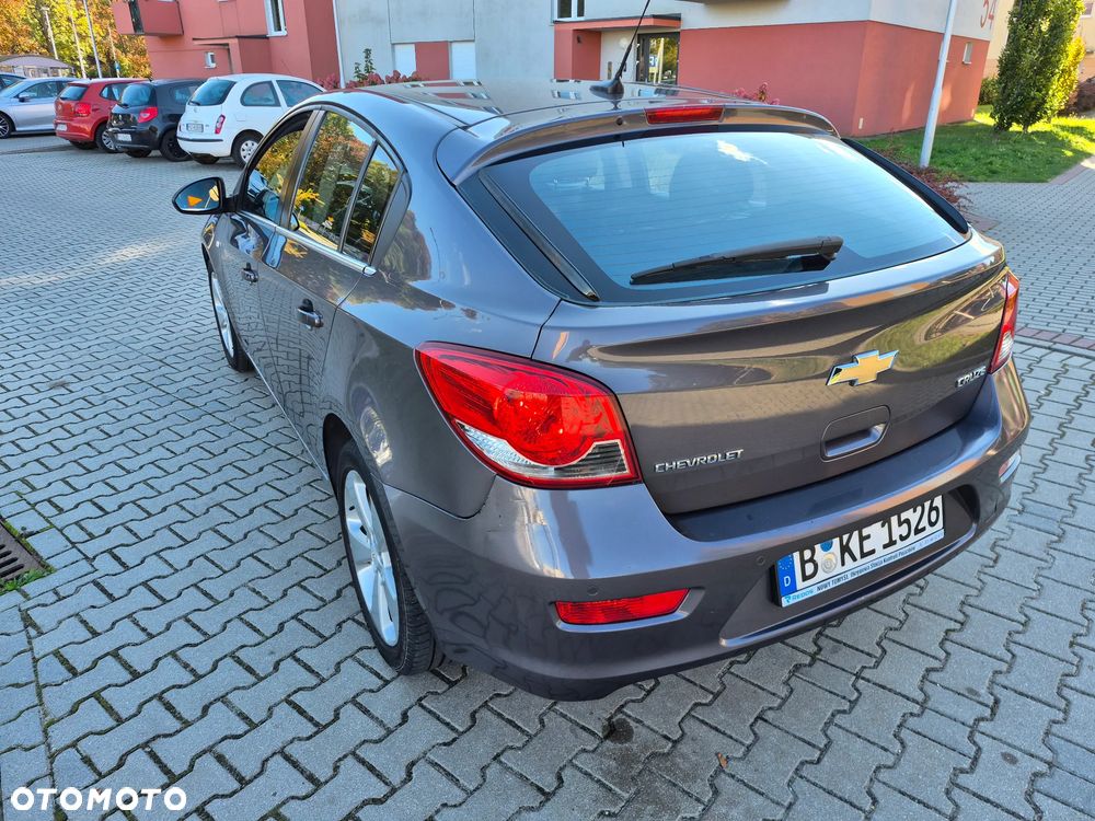 Chevrolet Cruze 2011 photo 4
