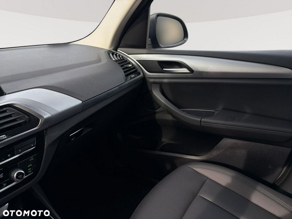 BMW X3 xDrive20i - 24