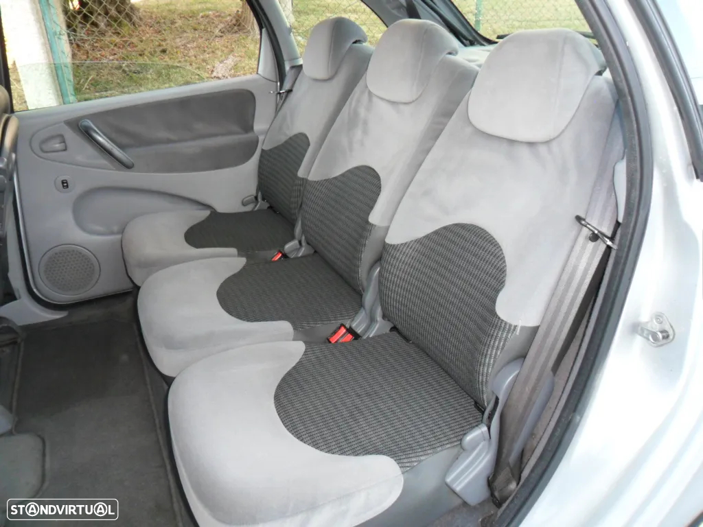 Citroën Xsara Picasso 1.6 HDi Exclusi. - 18