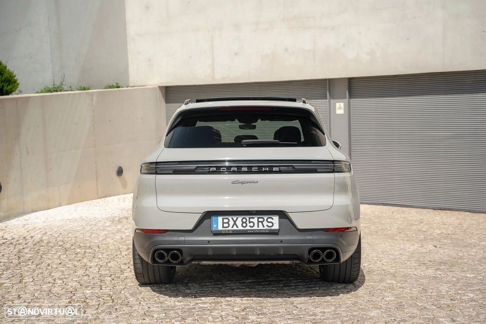 Porsche Cayenne E-Hybrid - 9