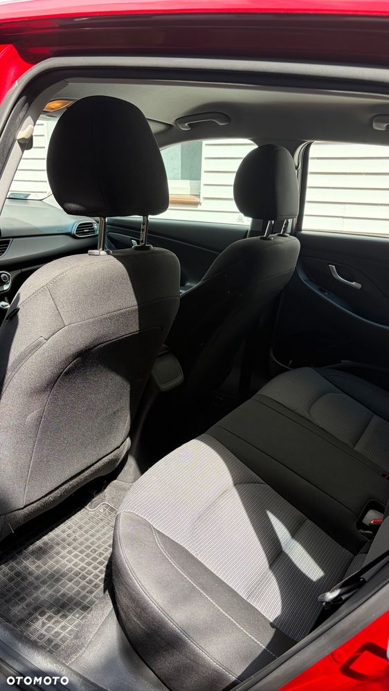 Hyundai i30 1.4 Classic + - 10