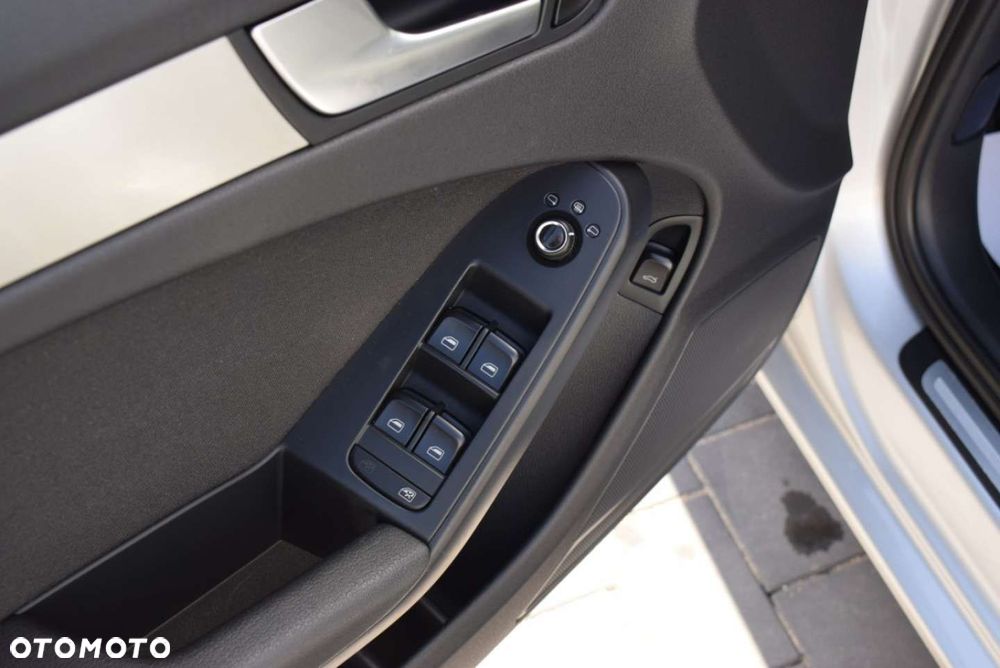 Audi A4 Limousine 2.0 TDI DPF Ambiente - 19