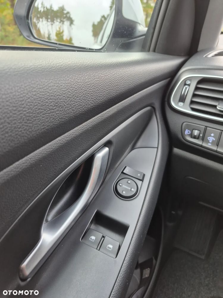 Hyundai i30 - 28