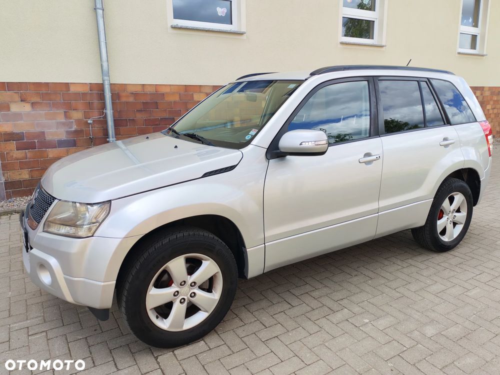 Suzuki Grand Vitara 2.4 Premium - 1