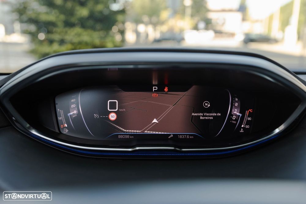 Peugeot 5008 1.2 PureTech Allure EAT8 - 12