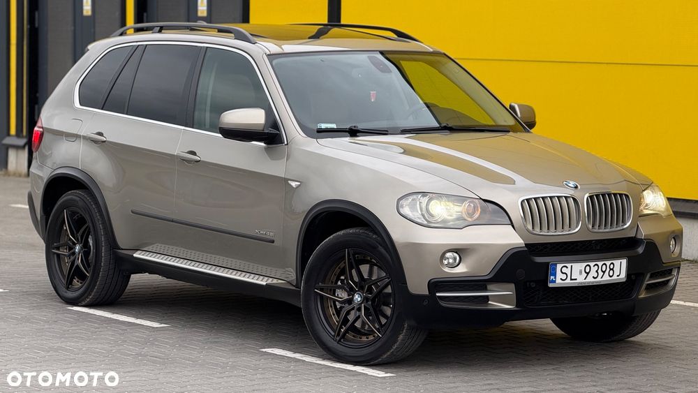 BMW X5 4.8i xDrive - 1