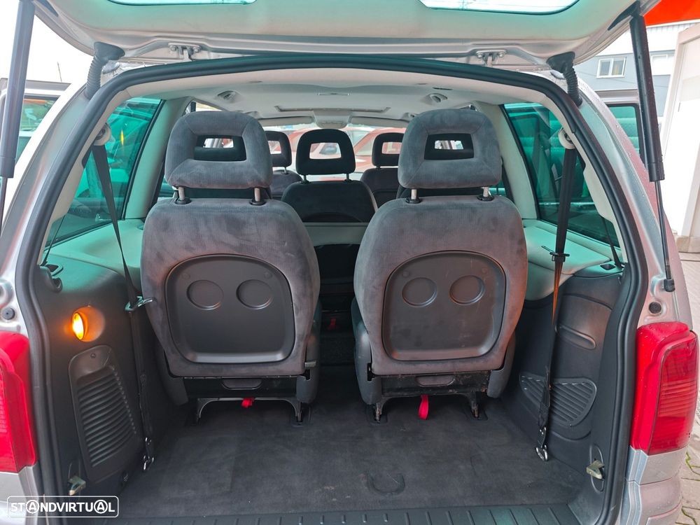 SEAT Alhambra 1.9 TDi Reference - 13