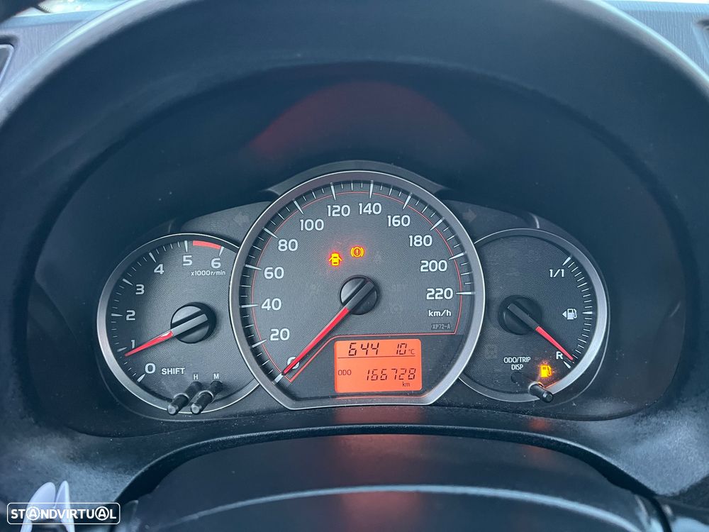 Toyota Yaris 1.4 D-4D Sport +P.Tec. +P.Plus+P.Luxury - 13