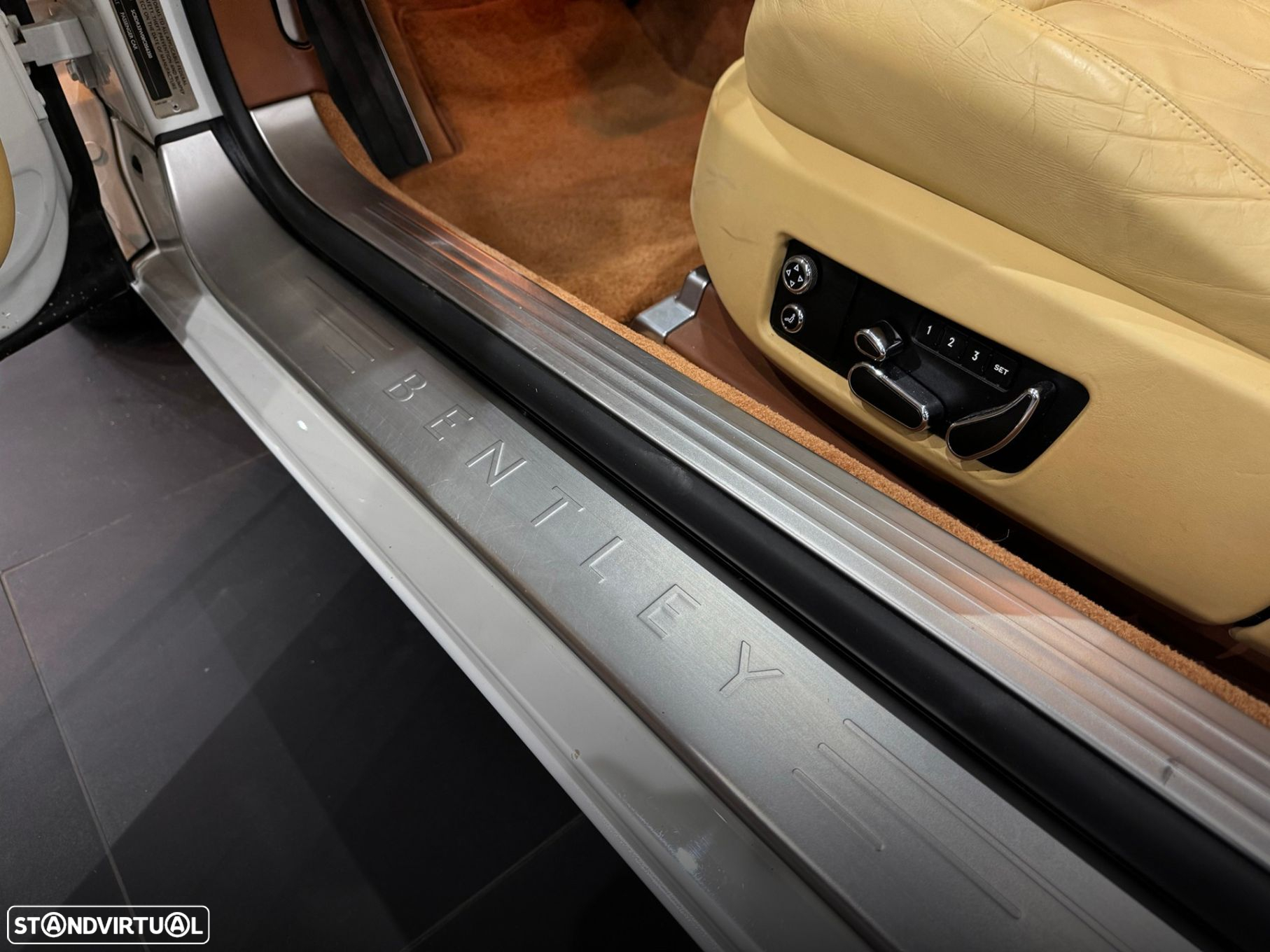 Bentley Continental Cabrio GTC - 19