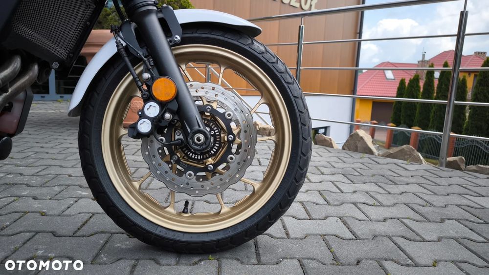 Yamaha XSR - 26