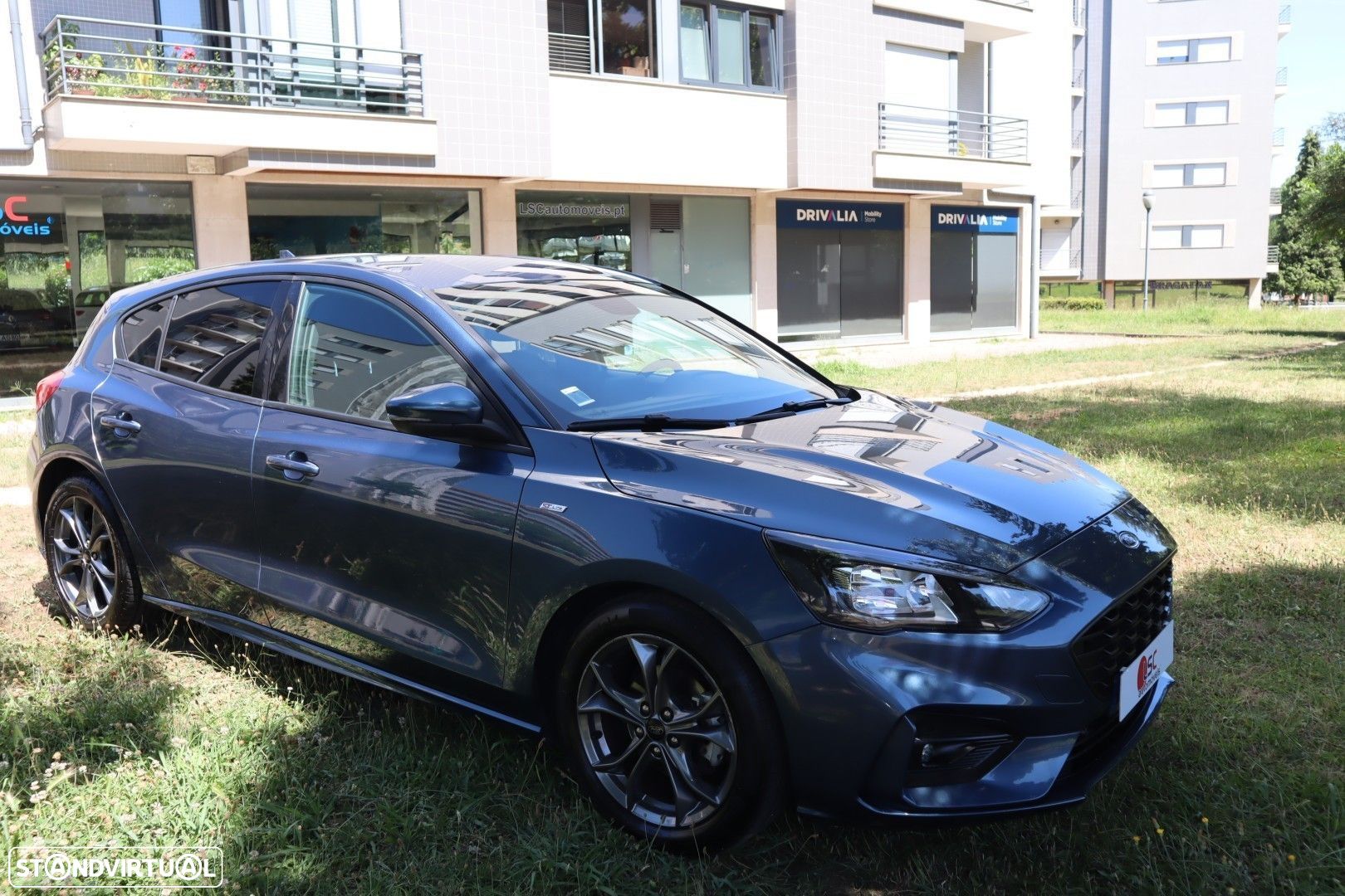 Ford Focus 1.0 EcoBoost MHEV ST-Line - 1