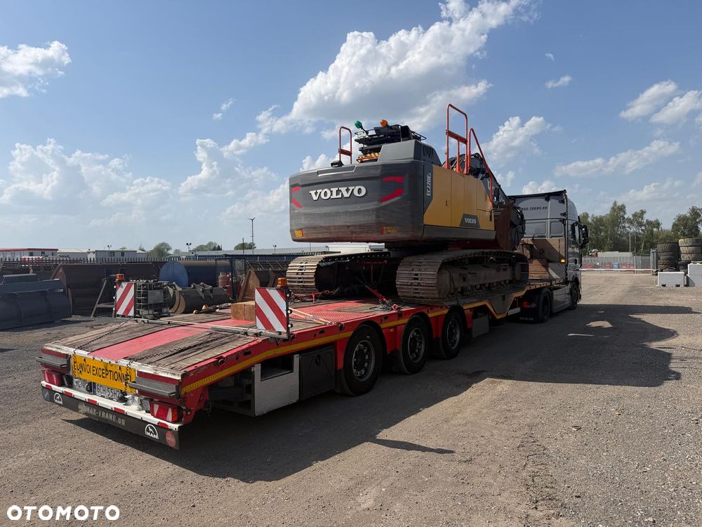 Volvo EC 220 EL - 10