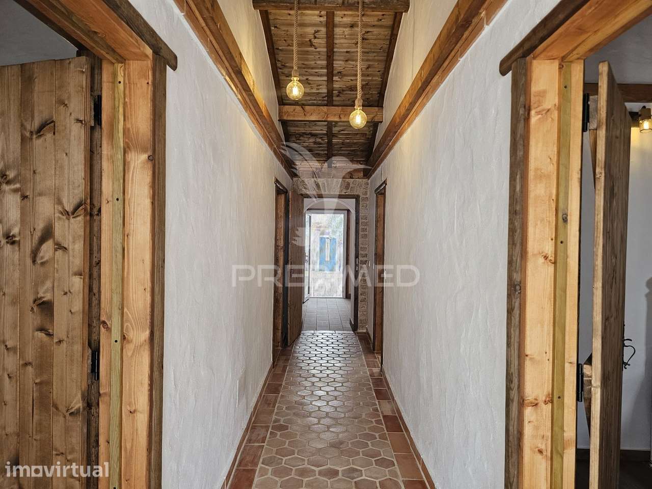 Moradia T3 com quintal, totalmente renovada, em Entradas, Castro Verde - Grande imagem: 2/38