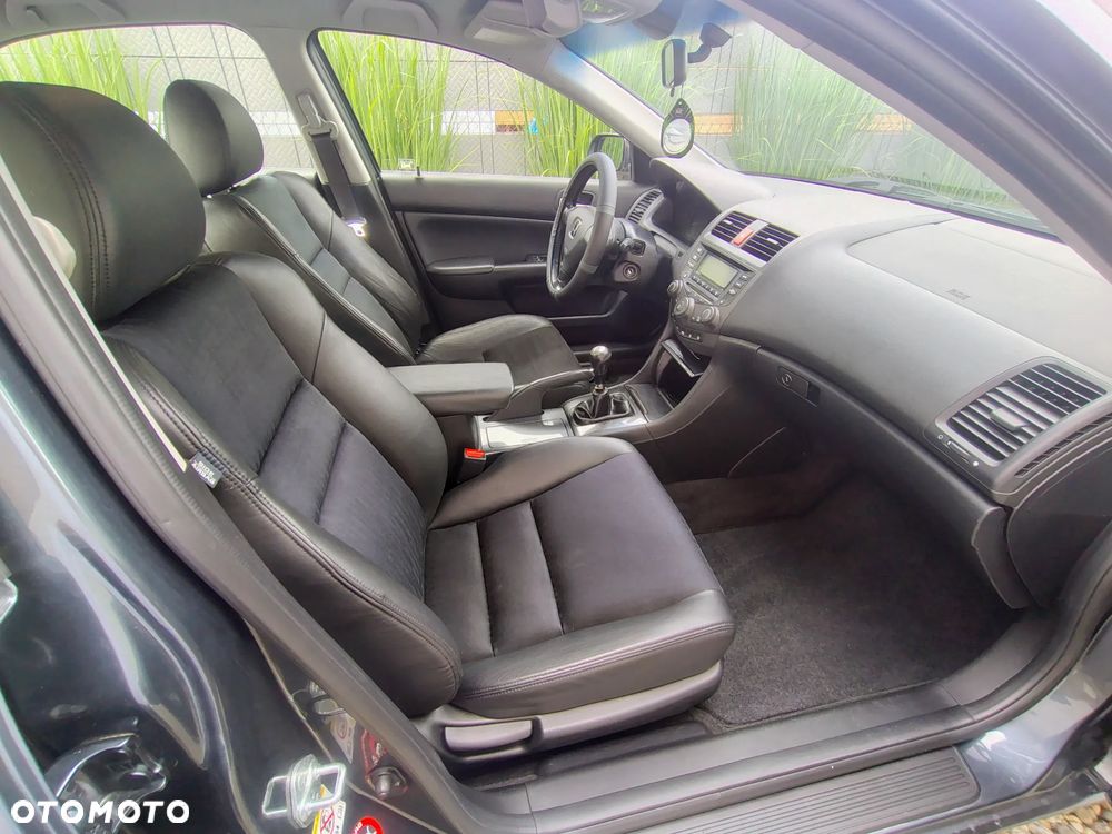 Honda Accord 2.0 i Sport - 23