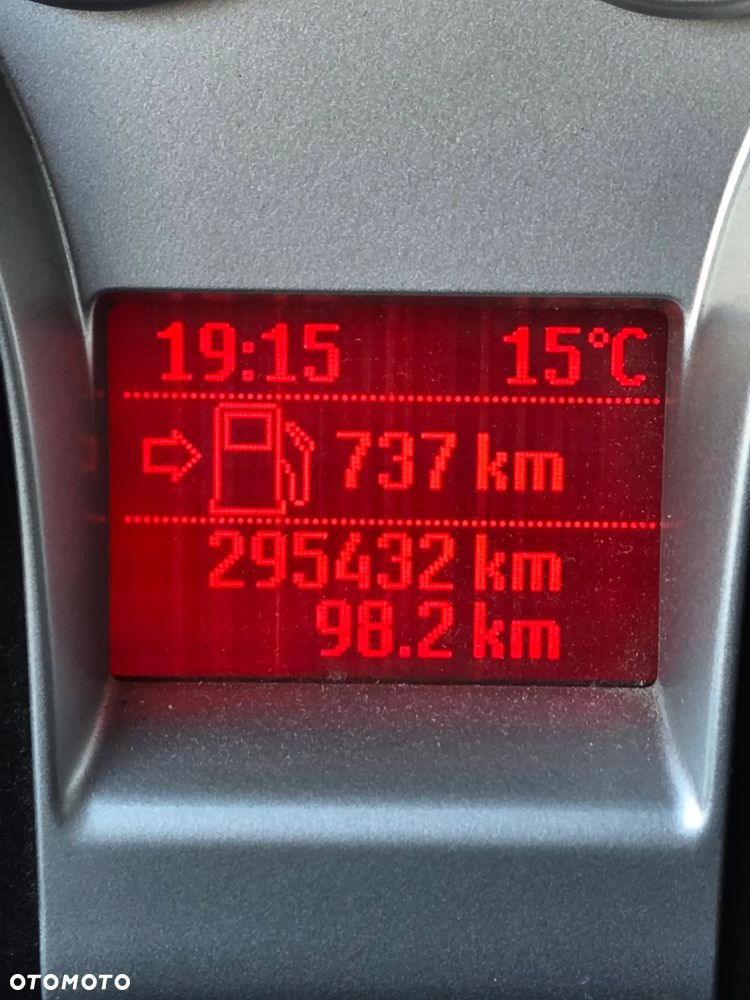 Ford C-MAX - 12