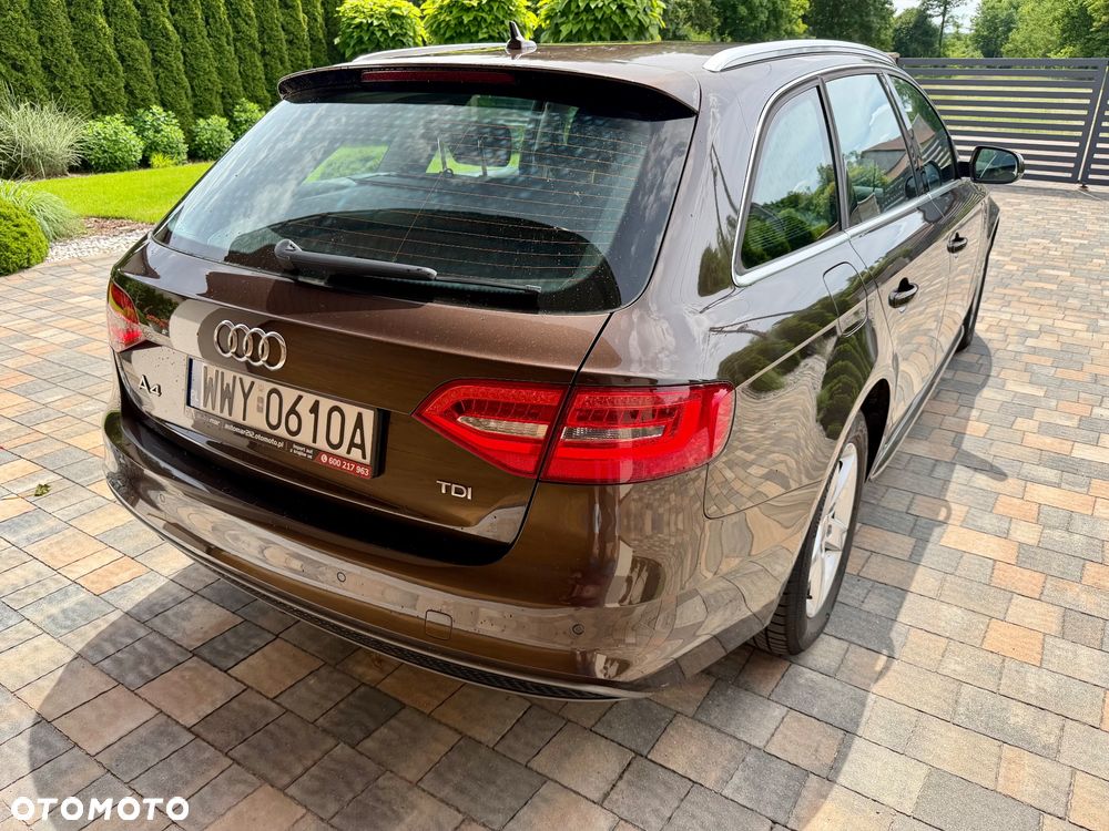 Audi A4 Avant 2.0 TDI DPF clean diesel multitronic S line Sportpaket - 8
