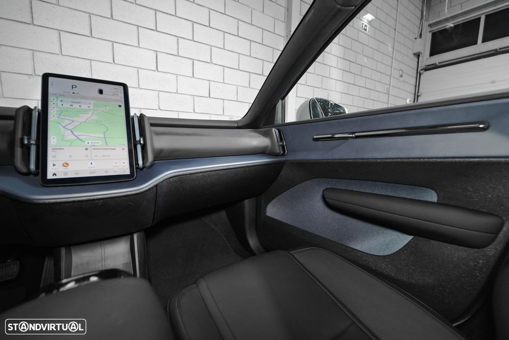 Volvo EX30 69 kWh Single Motor Extended Range Core - 32