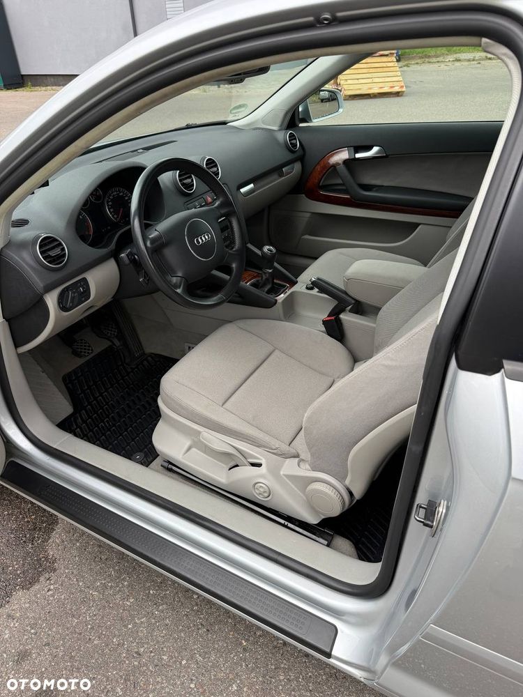 Audi A3 Sportback - 4