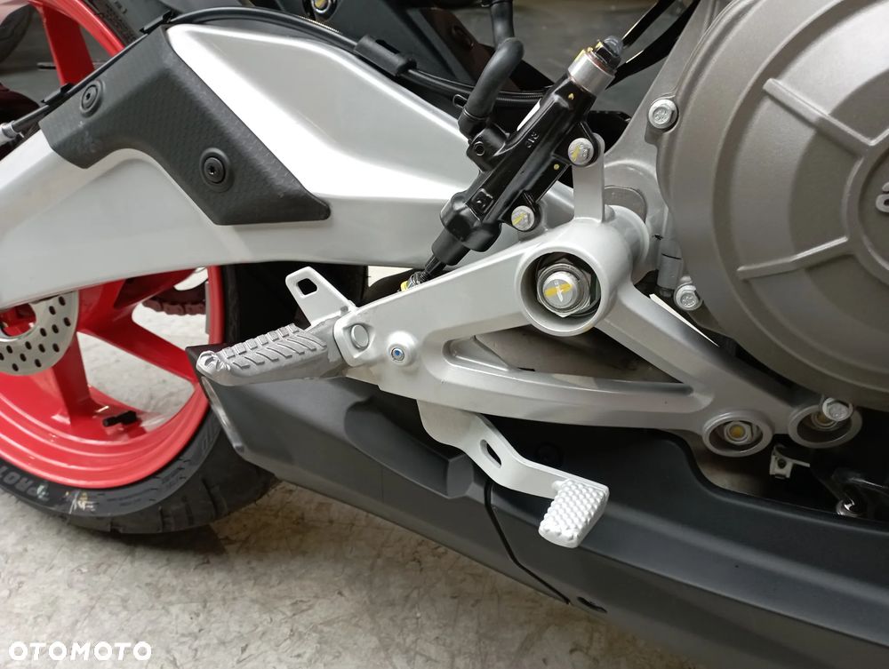 Aprilia RS - 9