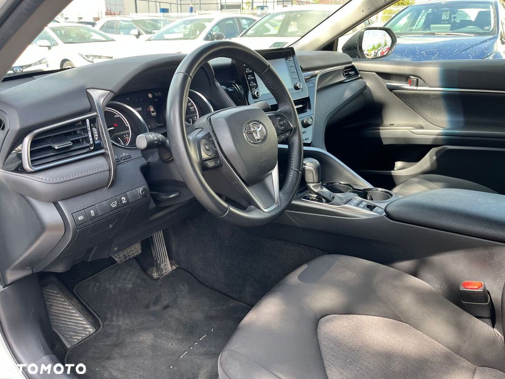Toyota Camry 2.5 Hybrid Comfort CVT - 4