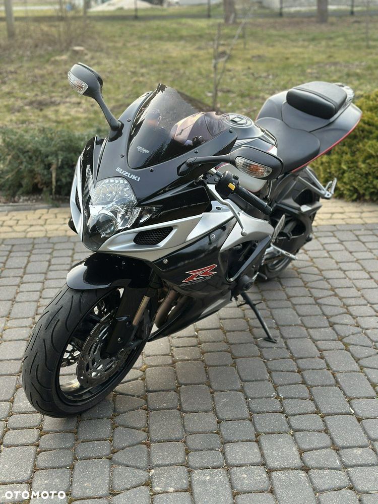Suzuki GSX-R - 8