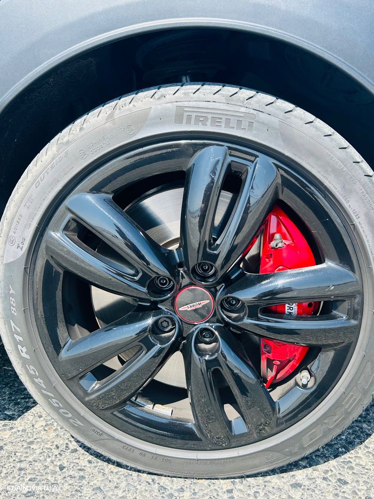 MINI Cabrio John Cooper Works Auto Desportiva - 11