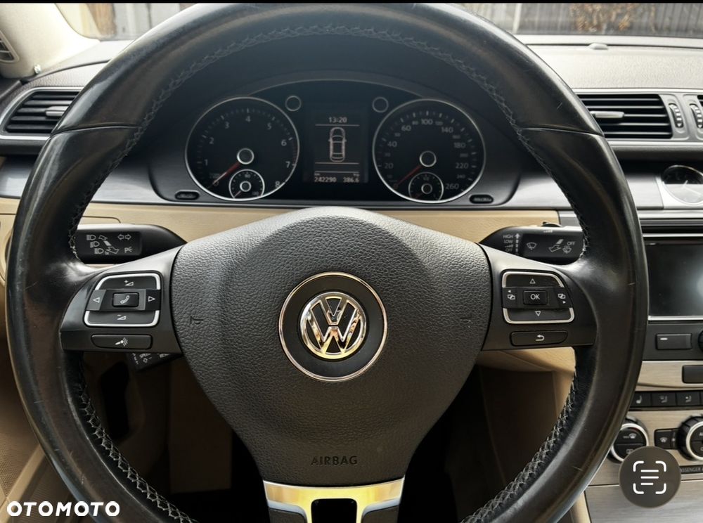 Volkswagen Passat 1.4 TSI BMT Comfortline - 10