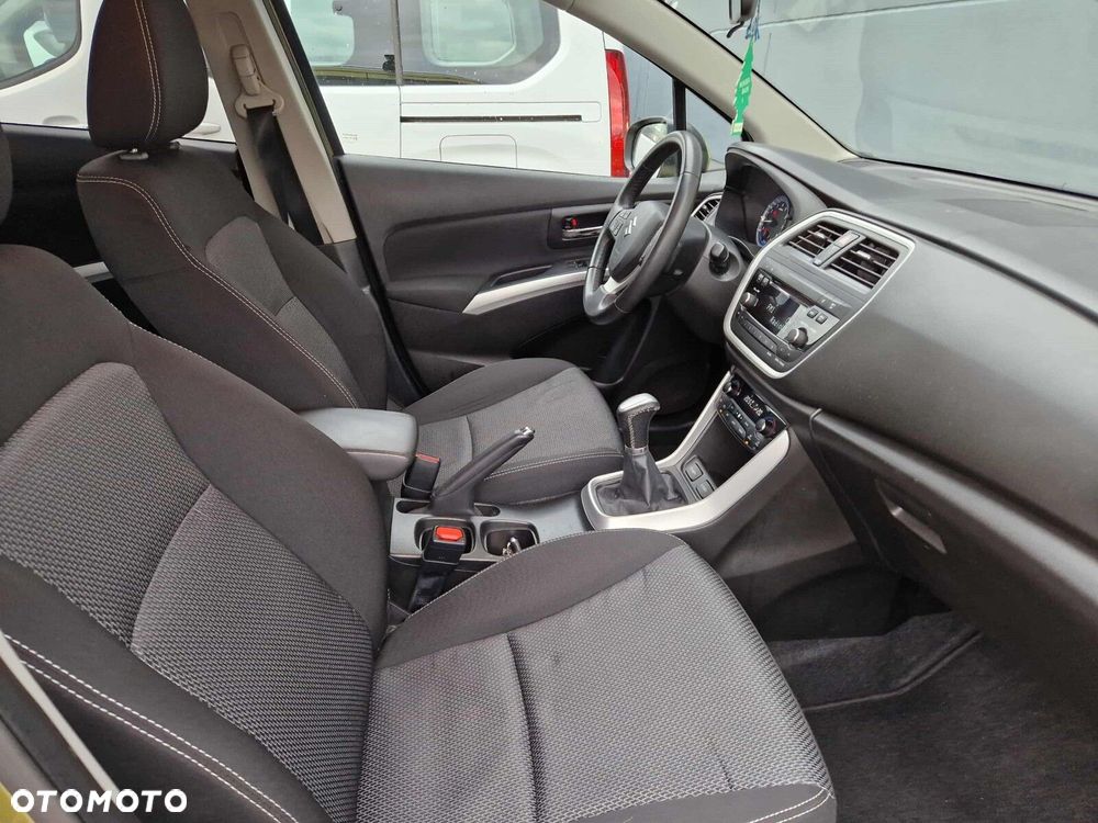 Suzuki SX4 S-Cross - 29