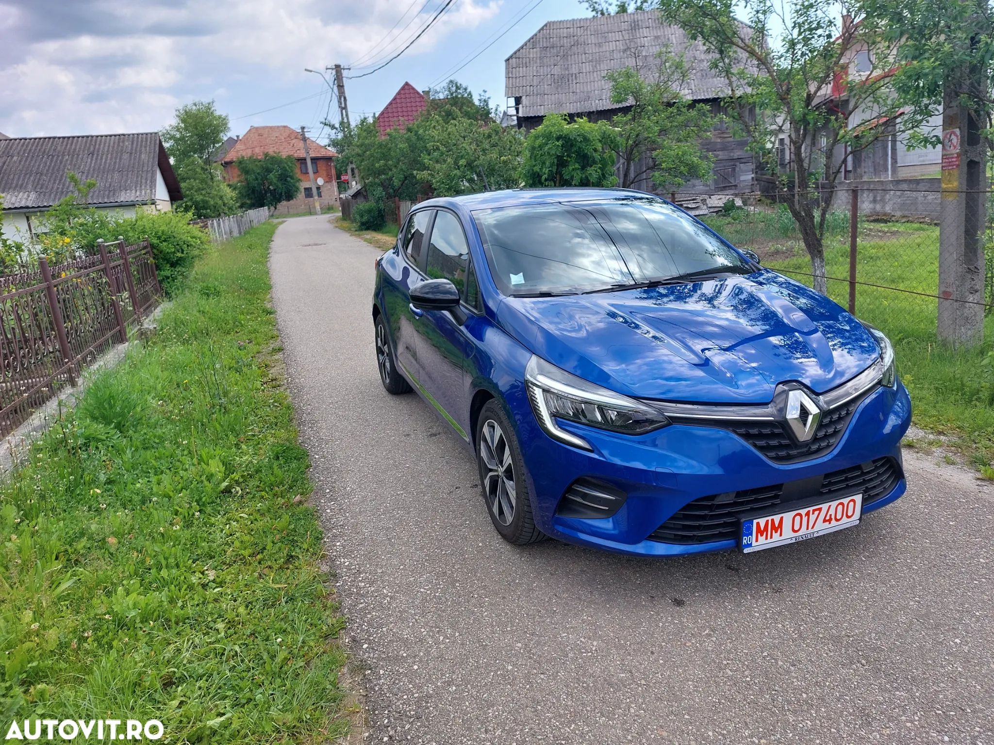 Renault Clio TCe 90 CVT TECHNO - 1