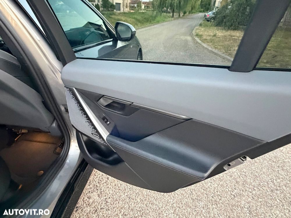 BMW Seria 5 520d xDrive Aut. - 26